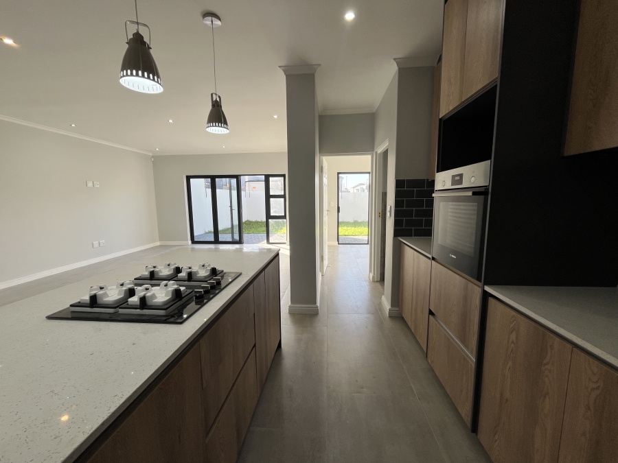 4 Bedroom Property for Sale in Sandown Western Cape